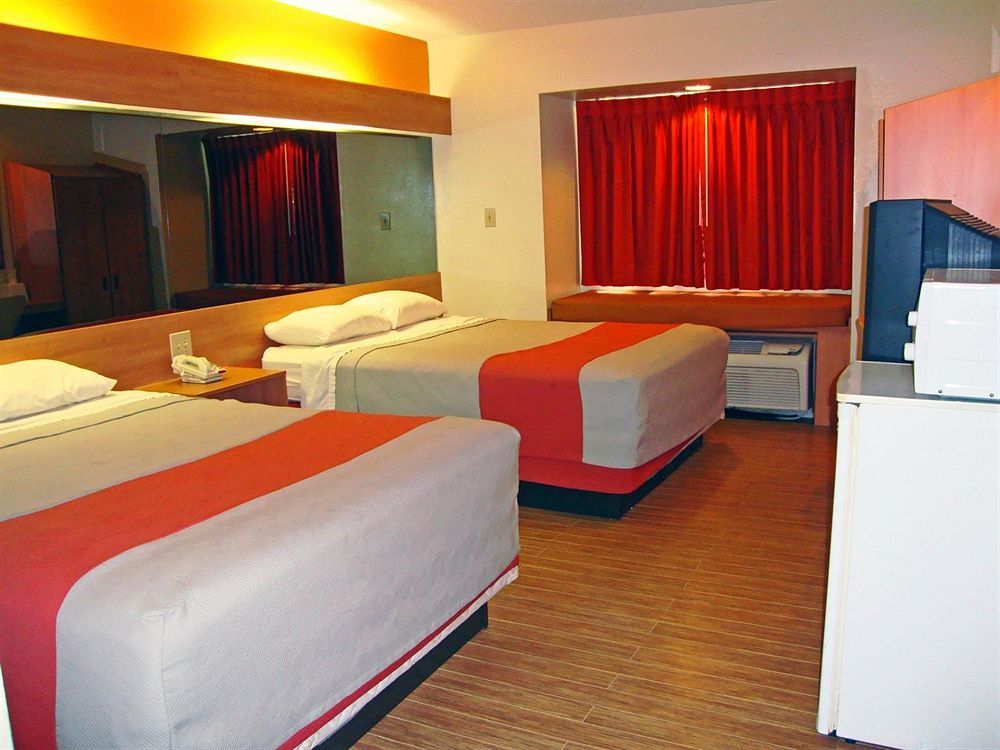 Motel 6-Simpsonville, Sc - Greenville Bagian luar foto